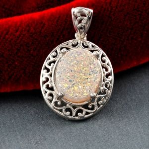 DRUSY QUARTZ PENDANT